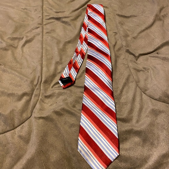 Patterned tie - Picture 2 of 4